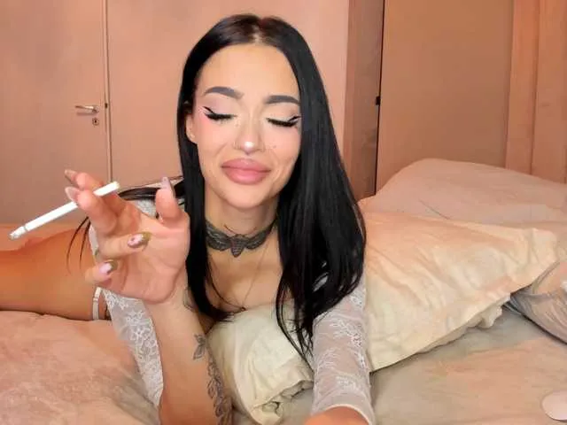 Live sex webcam photo for FantasyDevil #291287520