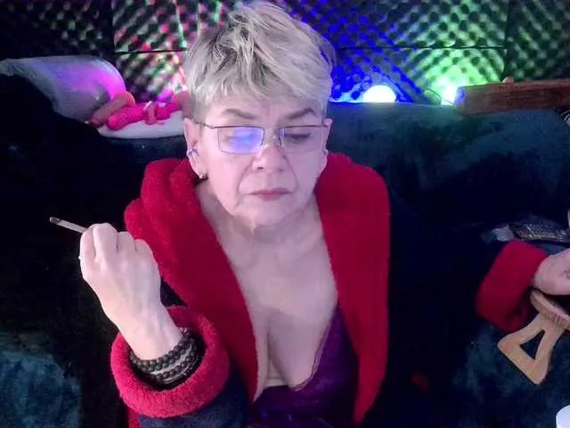 Live sex webcam photo for Fantasyca #293140459