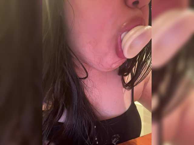 Live sex webcam photo for Fari1206 #291257714