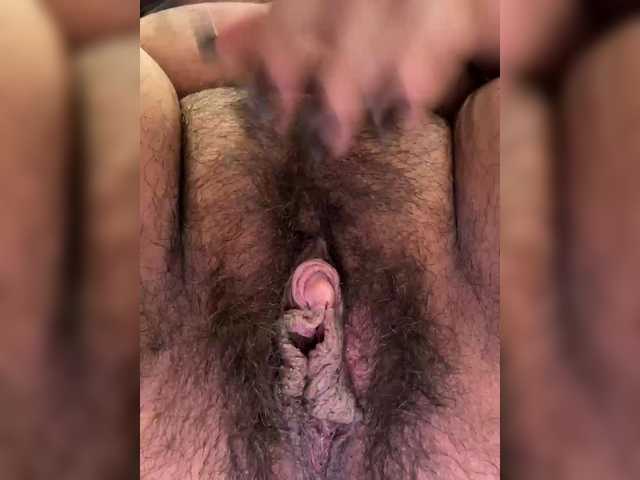 Live sex webcam photo for Fari1206 #291544386