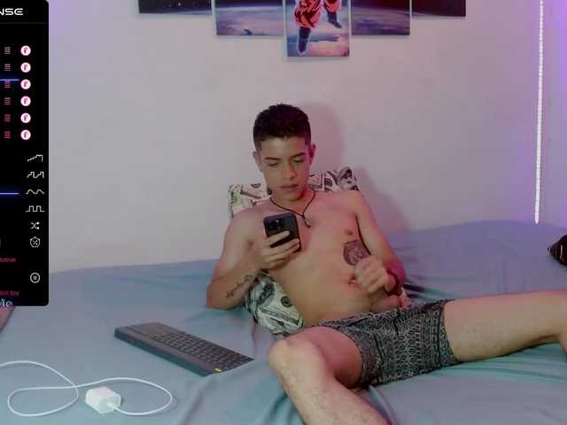 Live sex webcam photo for FaridJake #288064971