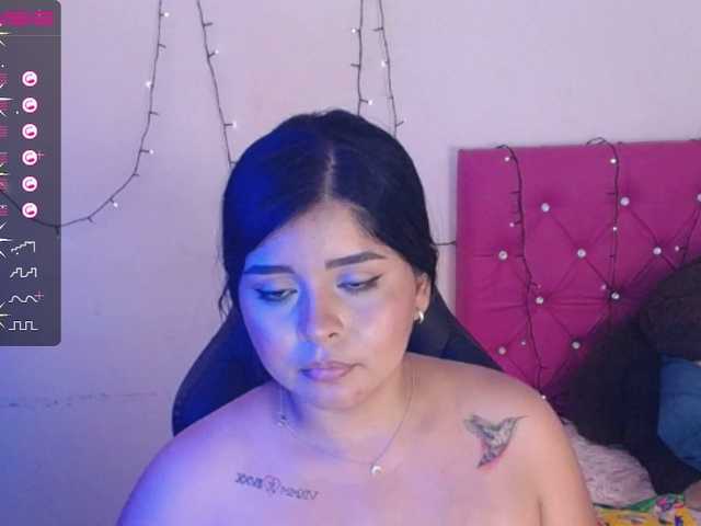 Live sex webcam photo for Fariha-menem #273815772