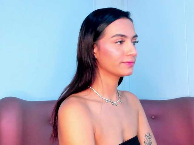 Live sex webcam photo for Felicity111 #291111493