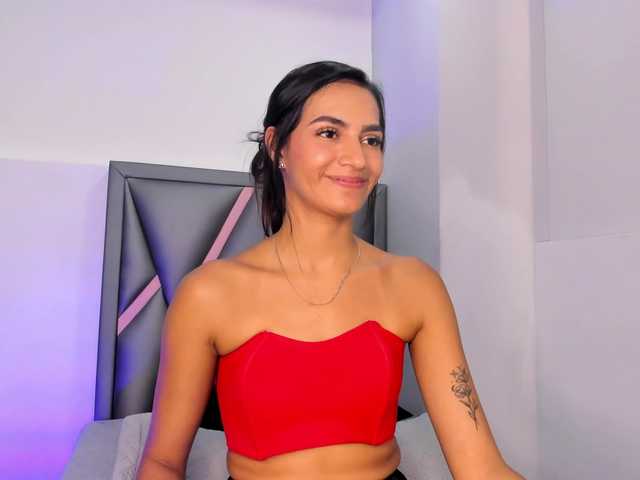 Live sex webcam photo for Felicity111 #291200296