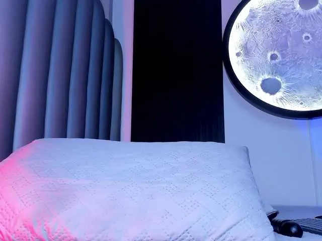 Live sex webcam photo for Felicity111 #291695123