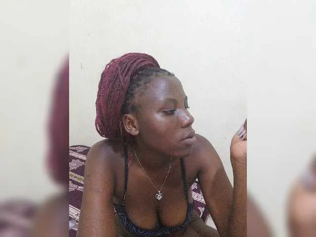 Live sex webcam photo for FelistaKeneddy #277627475