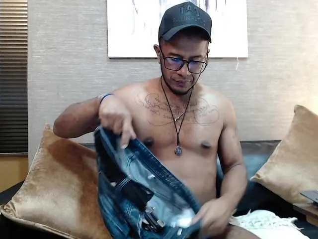 Live sex webcam photo for FelixFarukS #276168992
