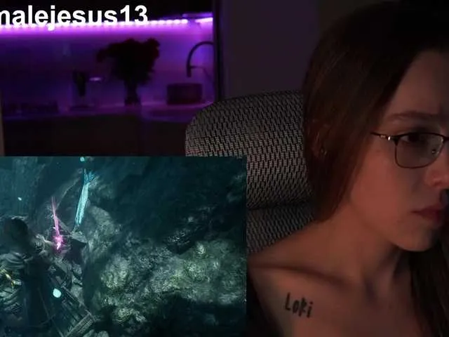 Live sex webcam photo for FemaleJesus1 #291171450