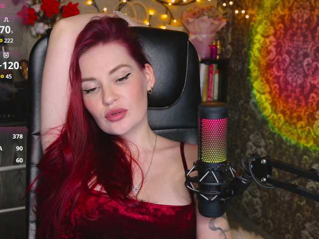 Live sex webcam photo for FemdomJOI #290456460