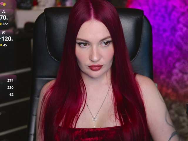 Live sex webcam photo for FemdomJOI #290616585