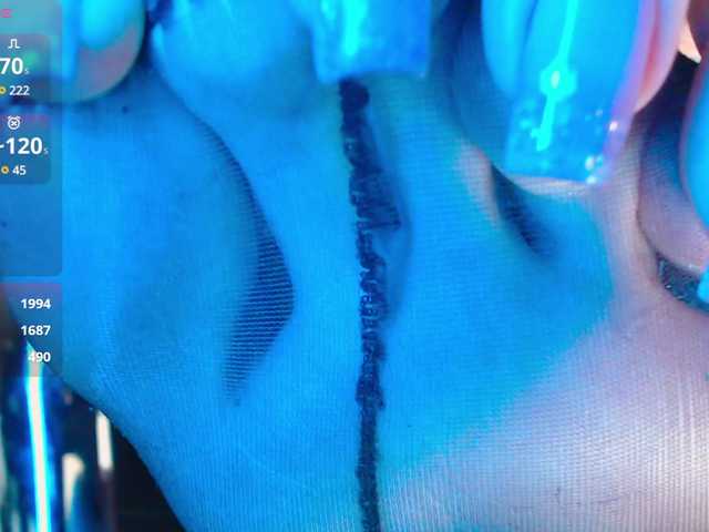 Live sex webcam photo for FemdomJOI #290618746