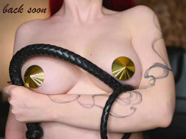 Live sex webcam photo for FemdomJOI #292454980