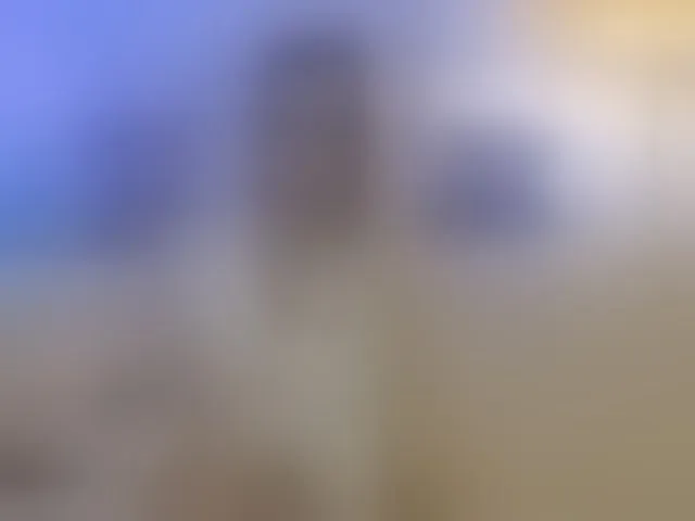 Live sex webcam photo for FeralFoxy #292637282