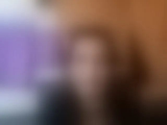 Live sex webcam photo for FiestyQueen #293412788