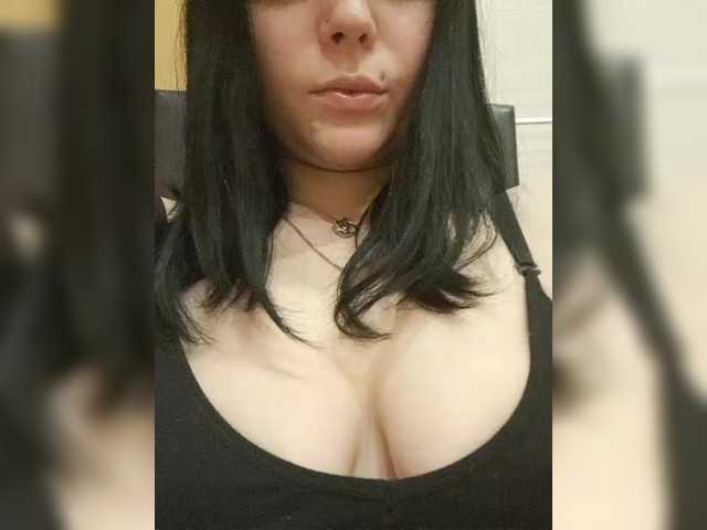 Live sex webcam photo for Fifine #290365072