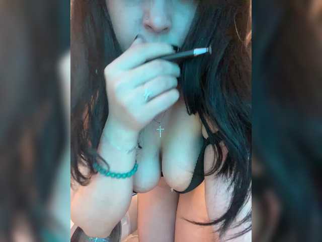 Live sex webcam photo for Fifine #291833285