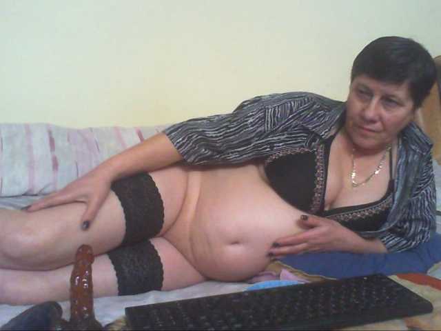 Live sex webcam photo for FilthyMilf1 #272564693