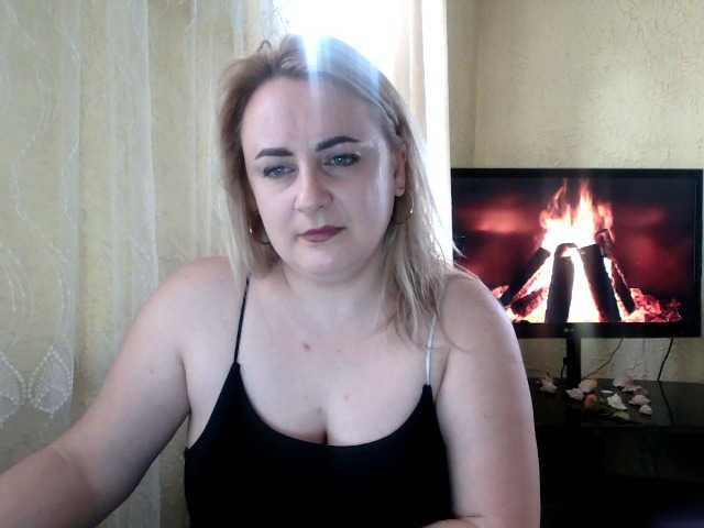 Live sex webcam photo for FineSheila #277325822