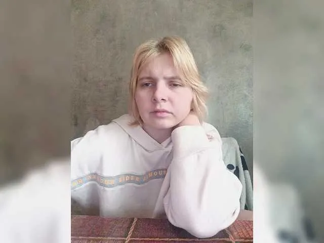 Live sex webcam photo for FlameHost #290607469