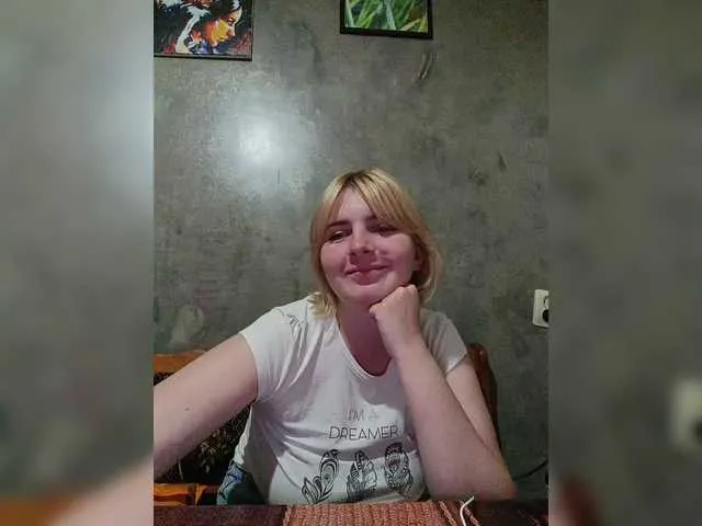 Live sex webcam photo for FlameHost #291224331