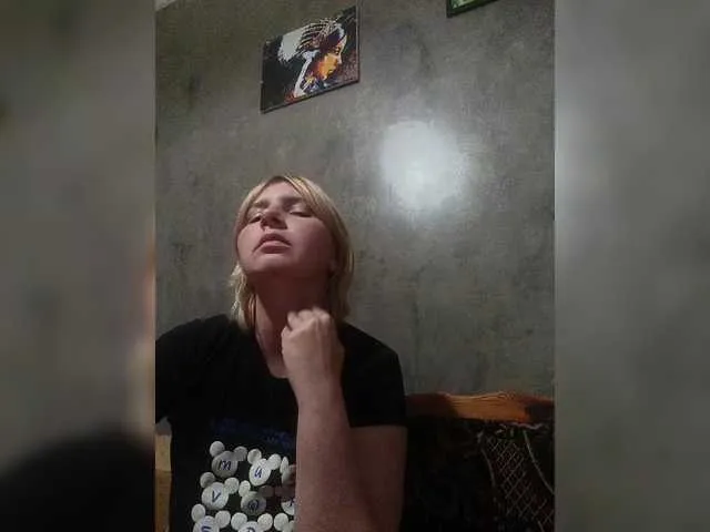 Live sex webcam photo for FlameHost #291226653