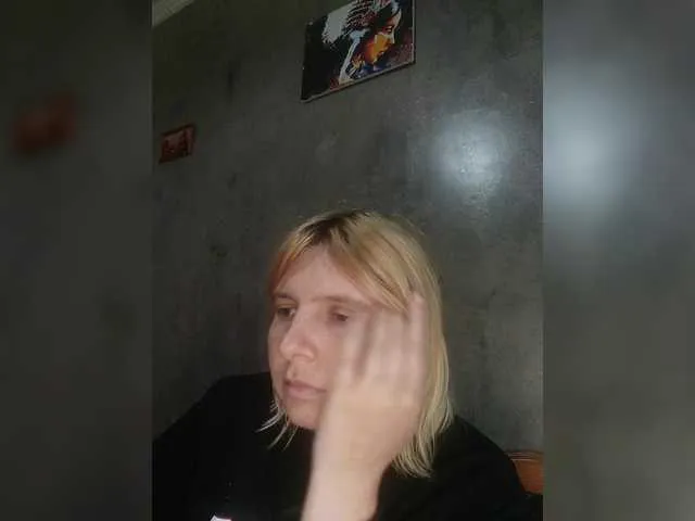 Live sex webcam photo for FlameHost #292034123