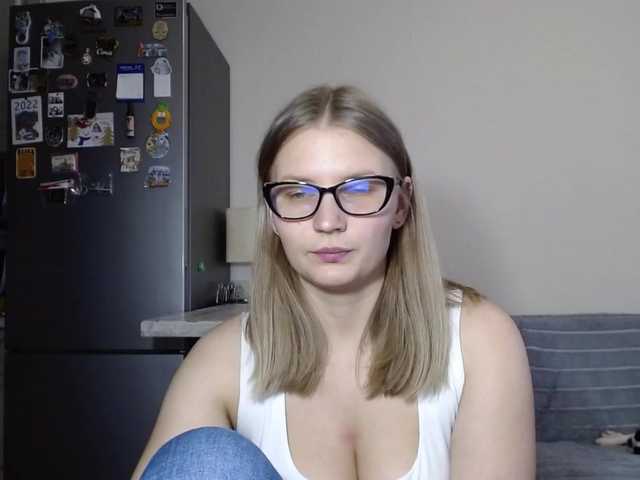 Live sex webcam photo for FlamingBTRFly #273381583