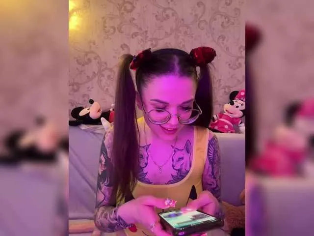 Live sex webcam photo for Flipflapsolo #291084122