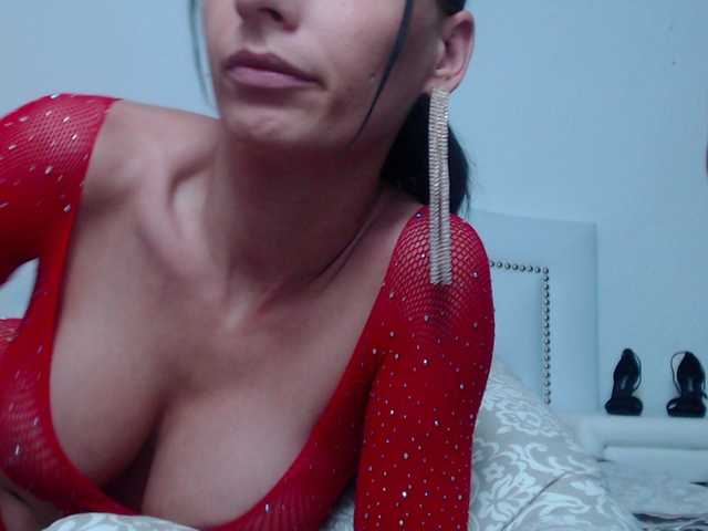 Live sex webcam photo for FlirtDeea #274631206