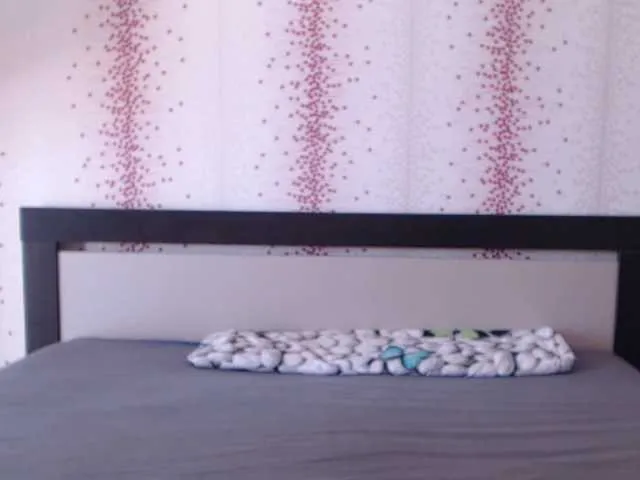 Live sex webcam photo for FlirtDeea #275922553