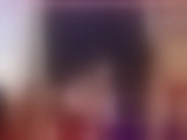 Live sex webcam photo for FlirtyChoo7 #291663156