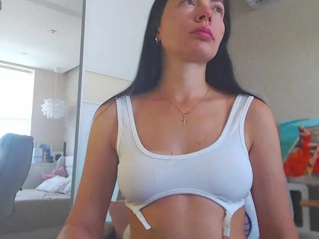 Live sex webcam photo for FlirtyMarin1 #291300123