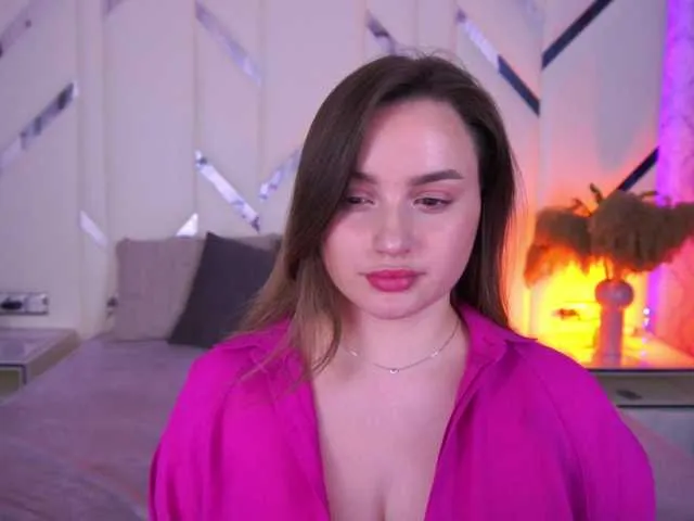 Live sex webcam photo for FloraGreys #290340851