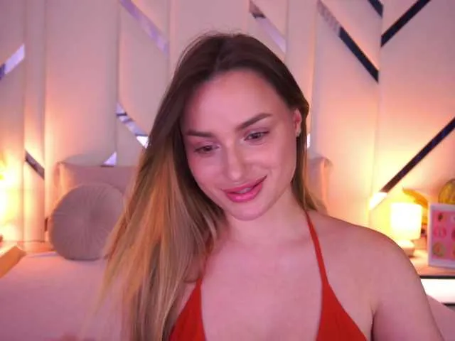 Live sex webcam photo for FloraGreys #293232836