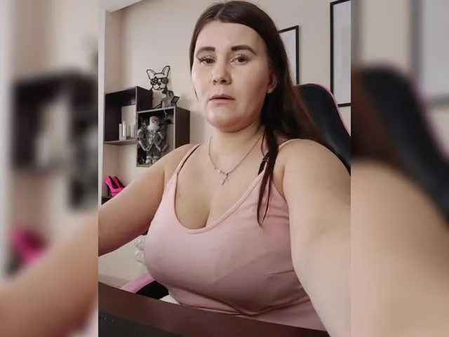 Live sex webcam photo for Florensiaa #290308178