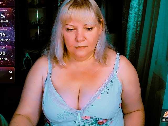 Live sex webcam photo for FlowerButter #291637718