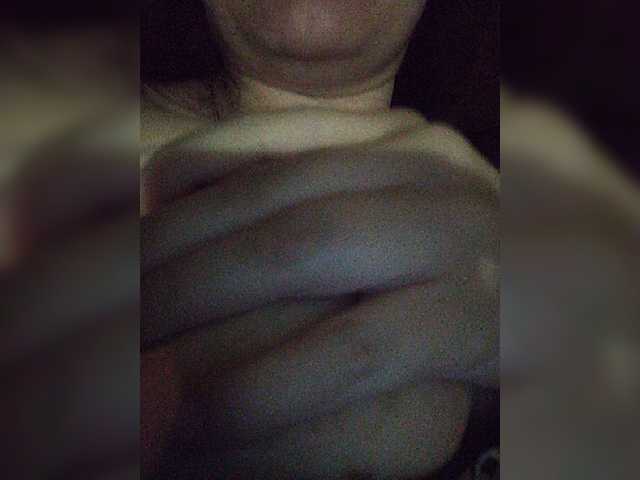 Live sex webcam photo for Flowerlily #275744893