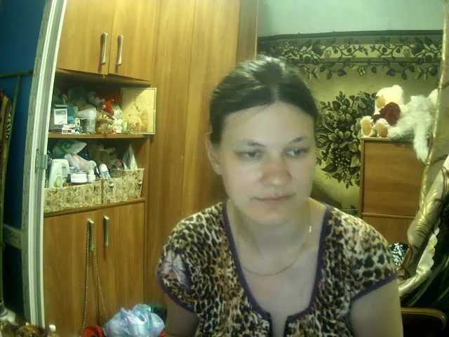 Live sex webcam photo for Flowerlily #275952177