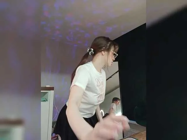 Live sex webcam photo for Fothisinya #291169310