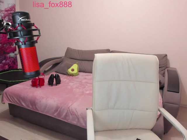 Live sex webcam photo for Fox-Lisa #275623471