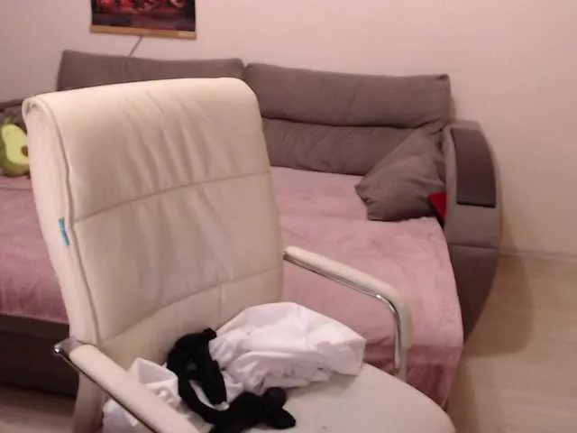 Live sex webcam photo for Fox-Lisa #291065434