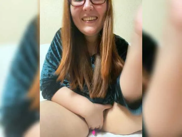 Live sex webcam photo for Fox-Lisa #293423307
