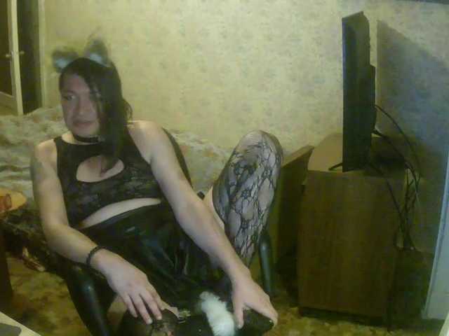 Live sex webcam photo for FoxAlice76 #275615512