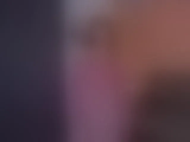 Live sex webcam photo for FoxFever #293256699