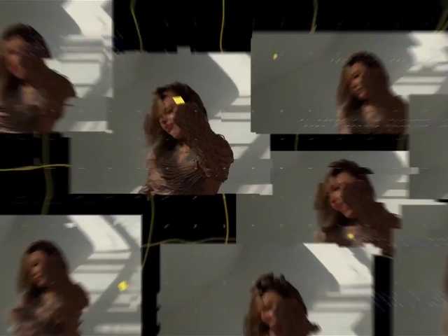 Live sex webcam photo for Foxe-Sailey #291670087