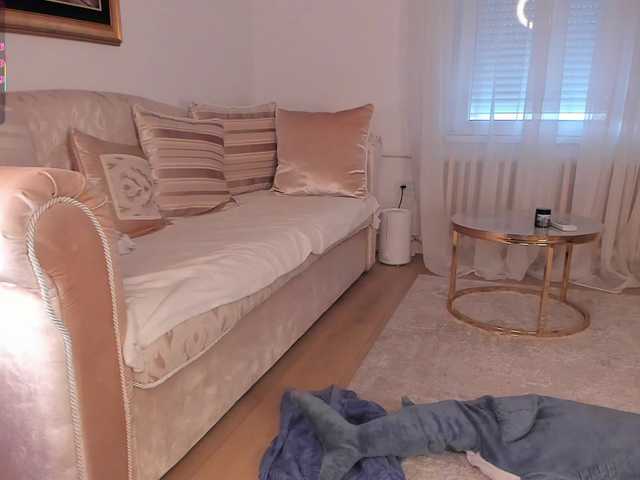 Live sex webcam photo for Foxe-Sailey #291838232