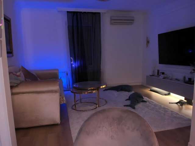 Live sex webcam photo for Foxe-Sailey #292256756