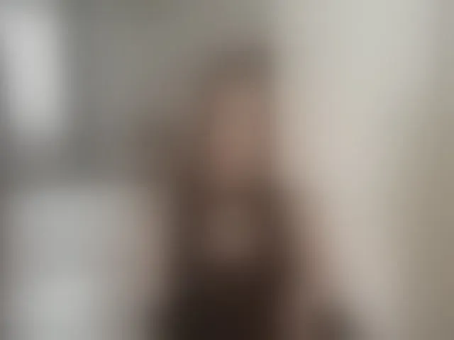 Live sex webcam photo for Foxe-Sailey #293093371