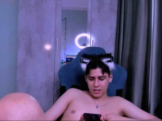 Live sex webcam photo for Foxicfu #290828032