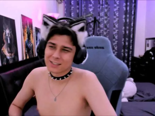 Live sex webcam photo for Foxicfu #291657712